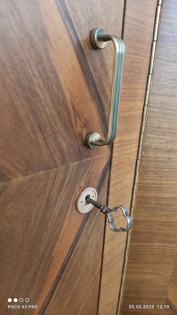 Ручка-скоба для дверцы шкафа из латуни