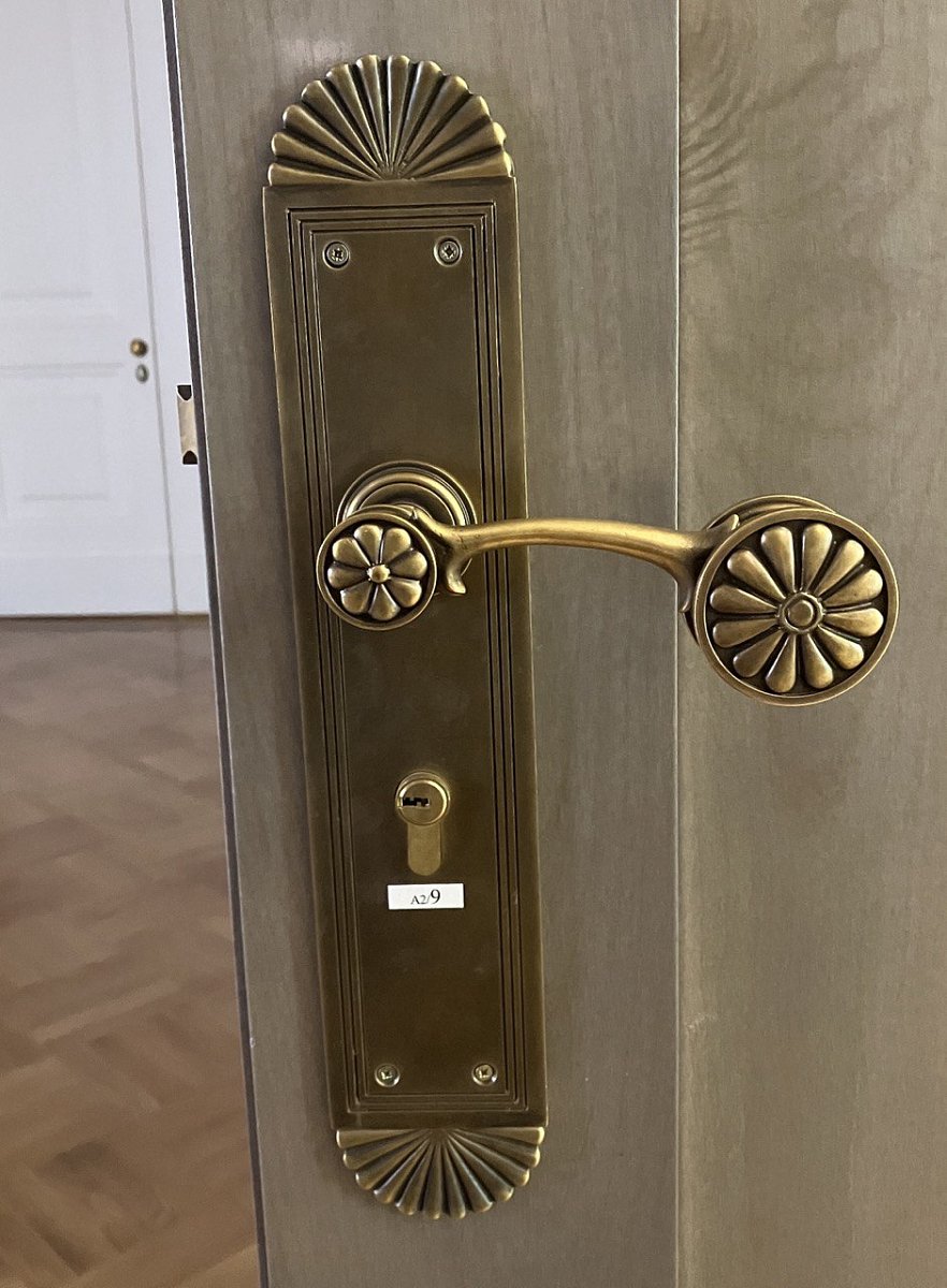 Александровский Дворец