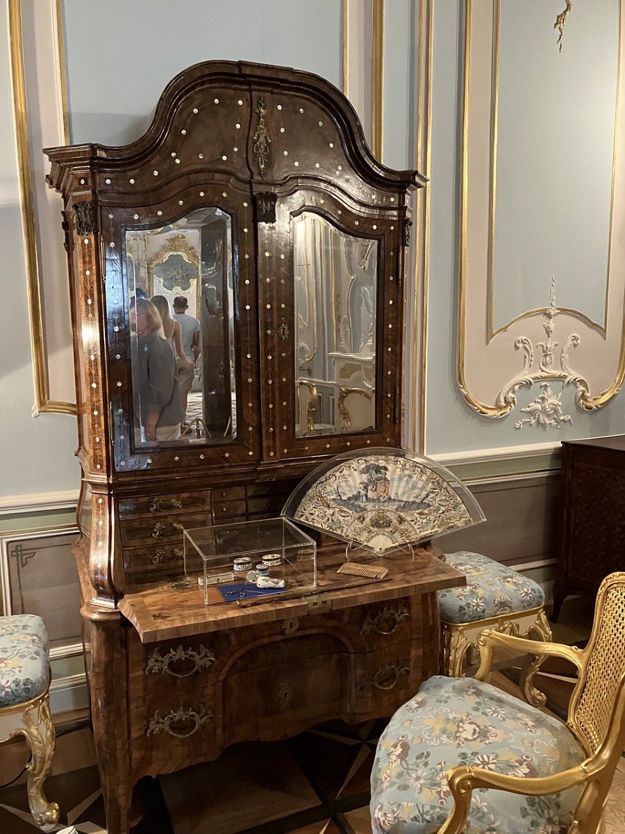 Ольгинский павильон в Петергофе