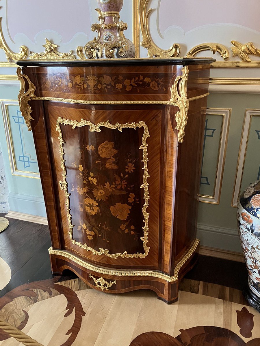 Ольгинский павильон в Петергофе