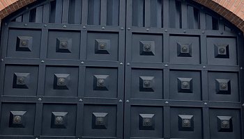 Фурнитура для ворот Александровского сада
