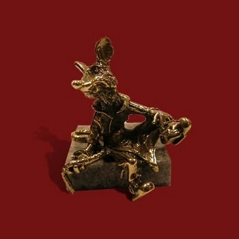 Сувенир "Крыса на камне" С2