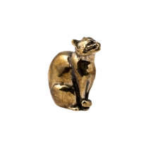 Кошка сидящая П681