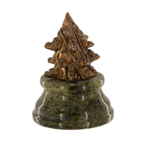 Елочка на камне