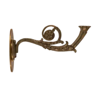 Металлический кронштейн