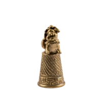 Наперсток "Свинка в шапочке"