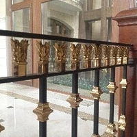 Образцы готовых балясин в интерьере