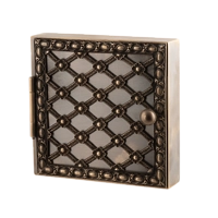 Декоративный лючок