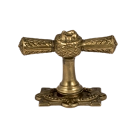 Оконная ручка