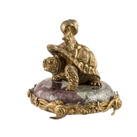 Скульптура "Черепаха и улитка"